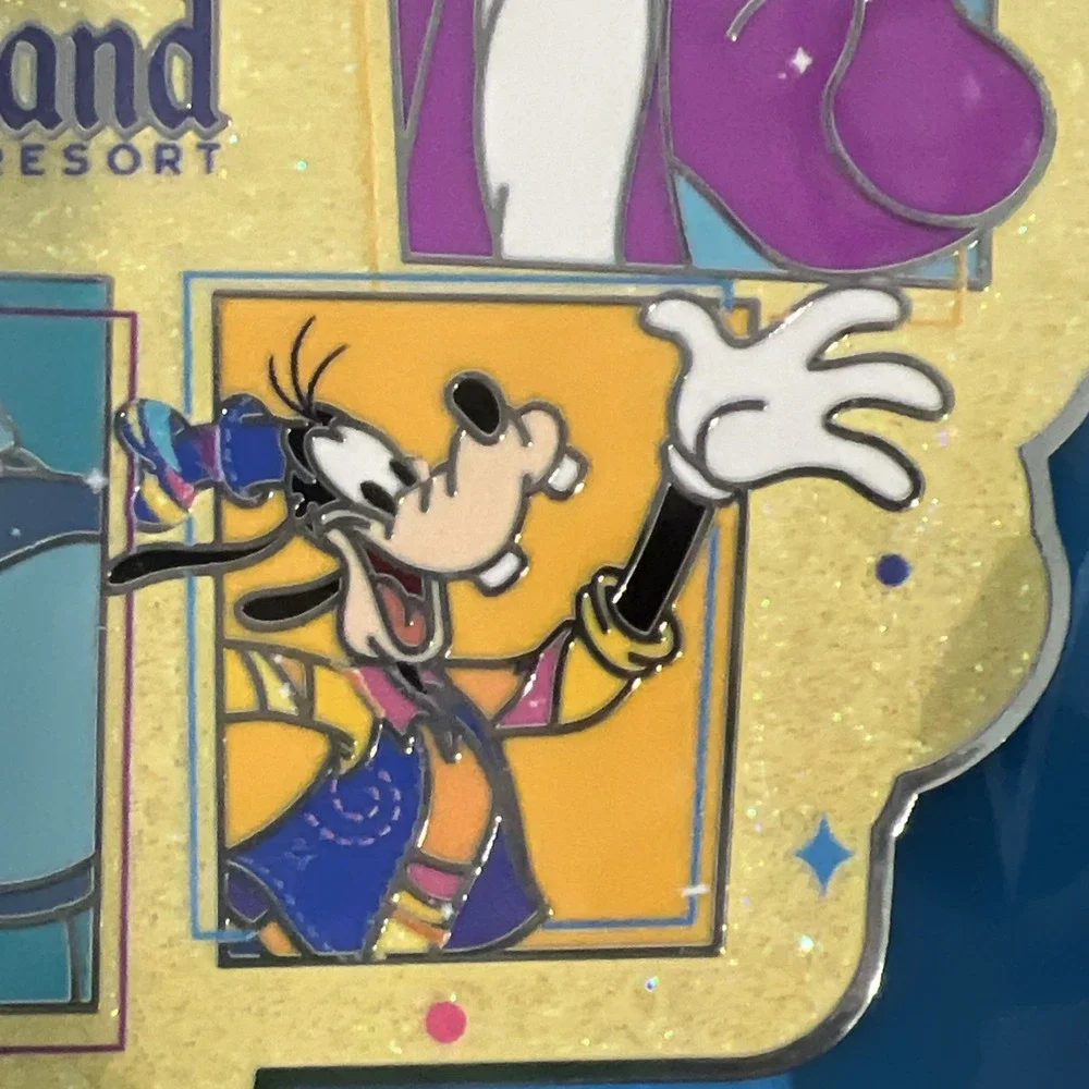 Disneyland 70th Anniversary Mickey & Friends‎ Jumbo Pin Limited Edition 1000 NEW
